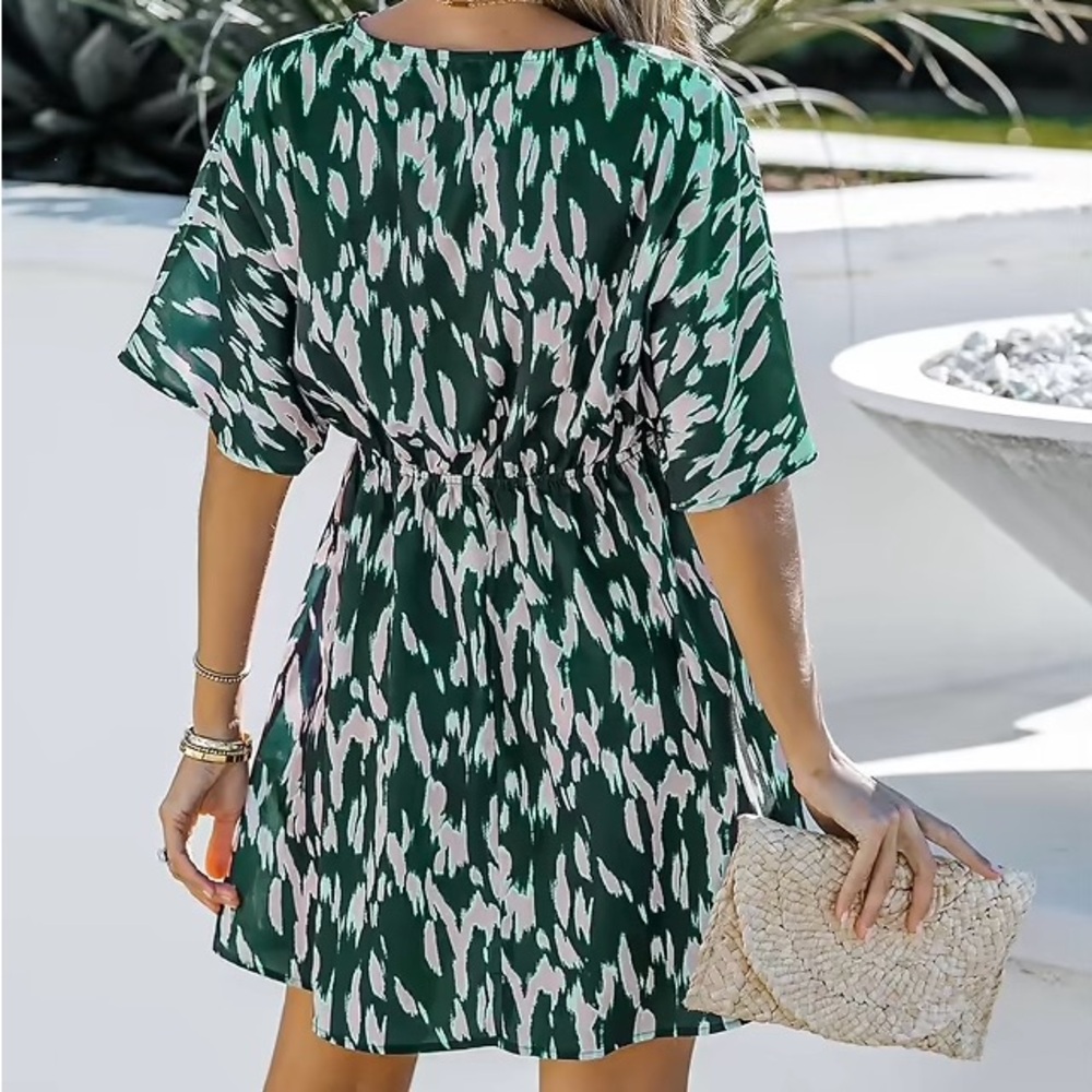 EUC Cupshe Abstract Print V-neck elastic waist Dress XL - Picture 5 of 5